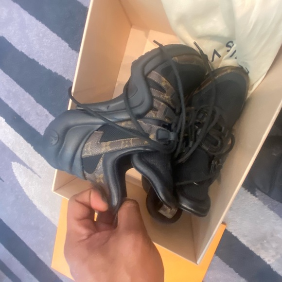 Woman’s Louis Vuitton sneakers size 38.5 brand new - Picture 3 of 8